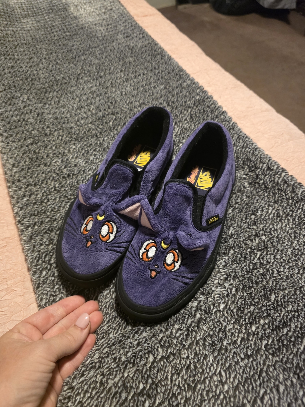 Vans Kids Purple Slip-On Sneakers with Cat Face Embroidery